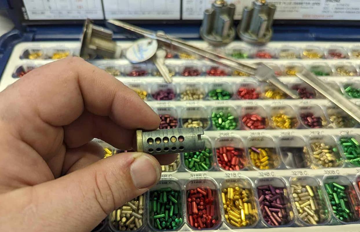 Lock rekeying service