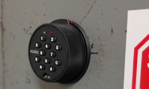 Electronic lock installation in Spokane