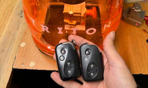 Automotive locksmith service